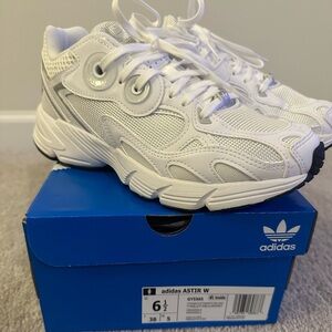 Adidas Astir 6.5 (Dad Sneaker)